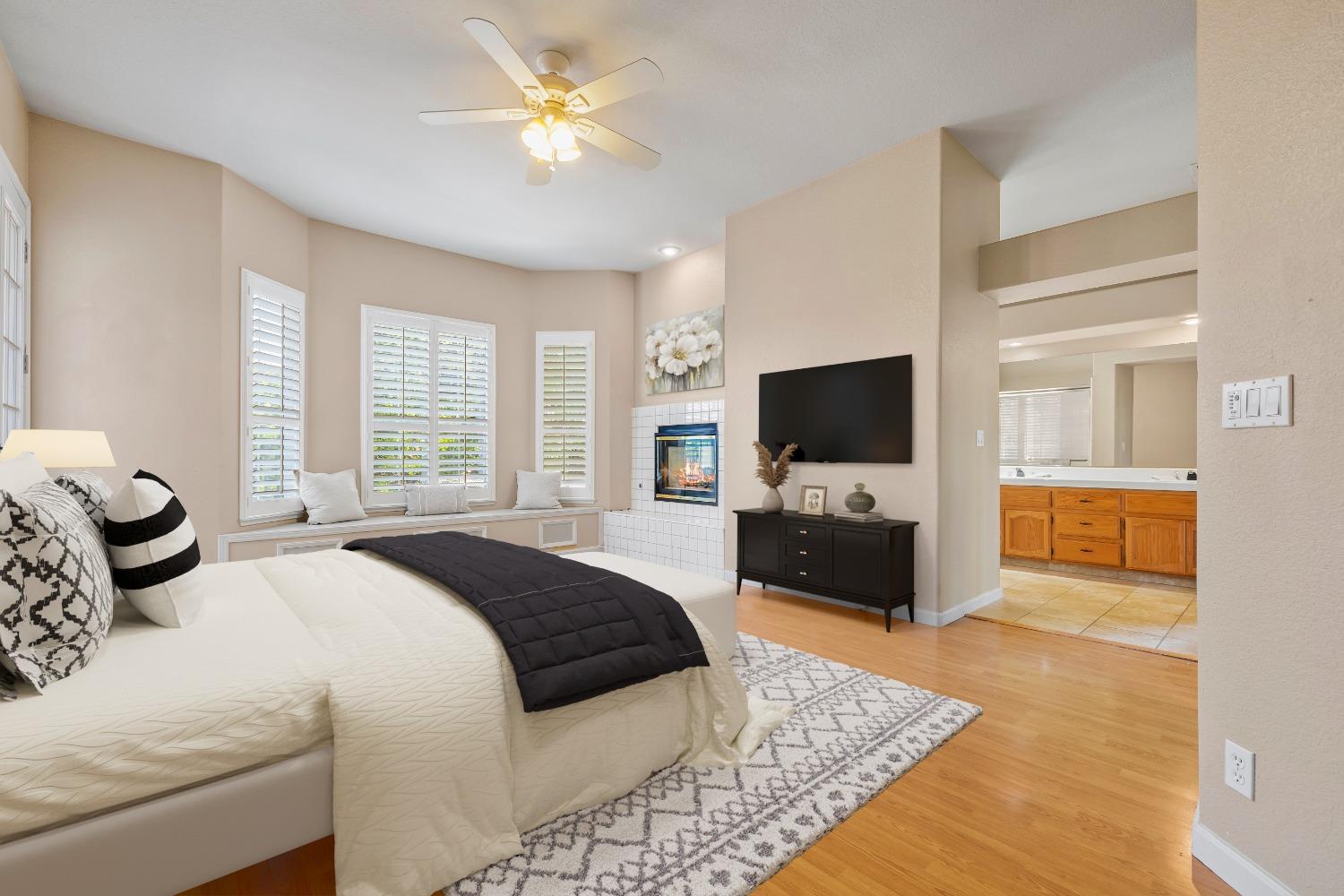 6960 Green Leaf Court