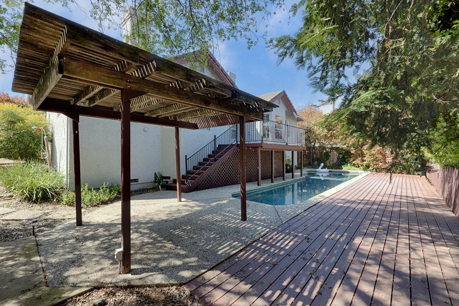 6960 Green Leaf Court