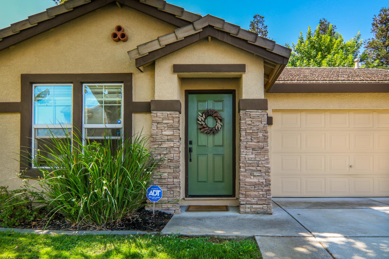 1521 Blue Squirrel Street