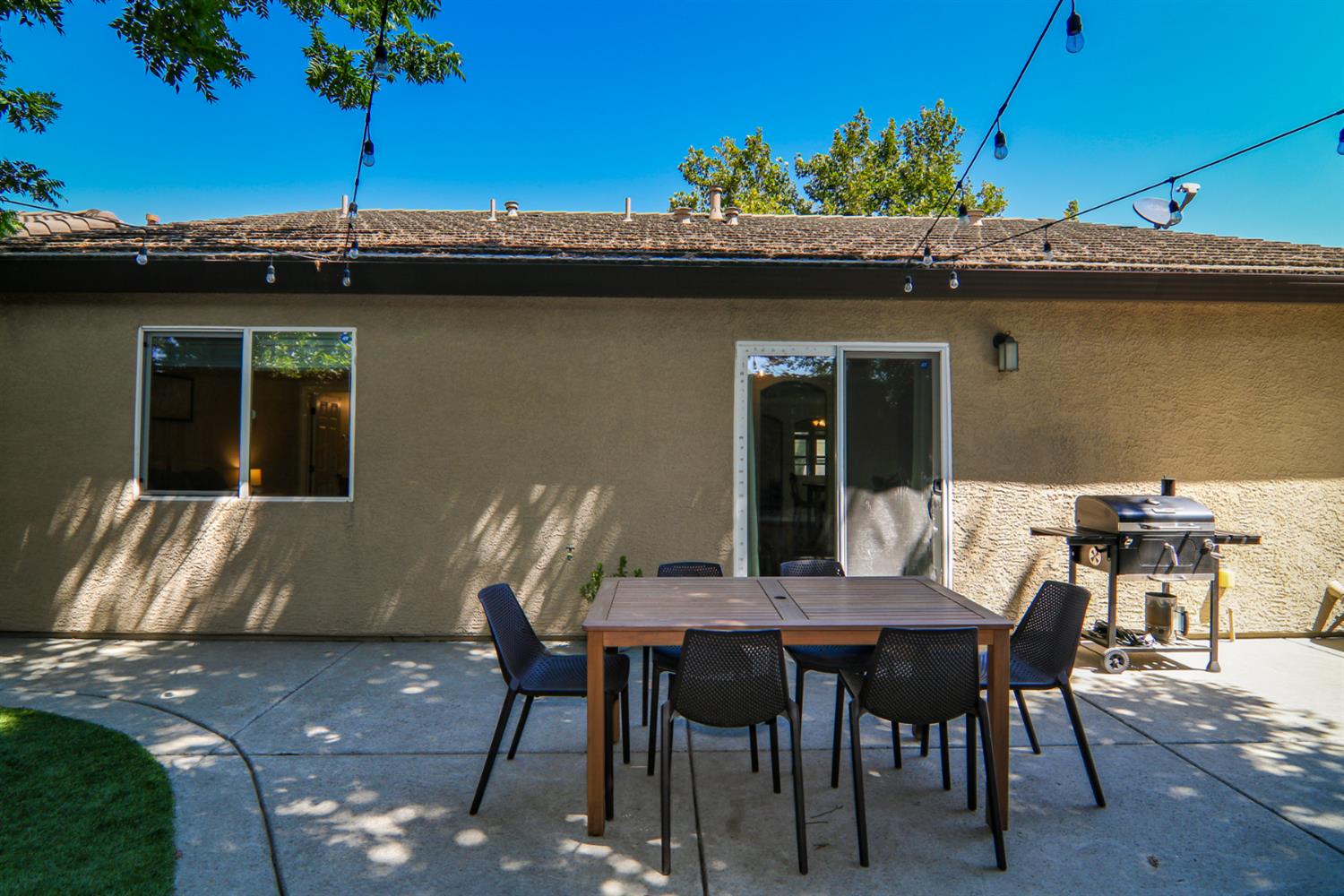 1521 Blue Squirrel Street