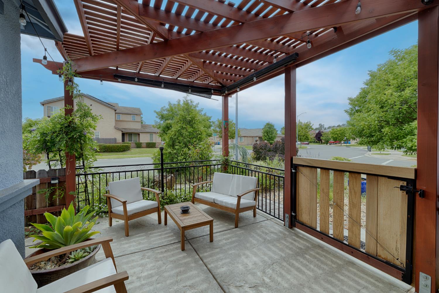 1626 Three Rivers Drive