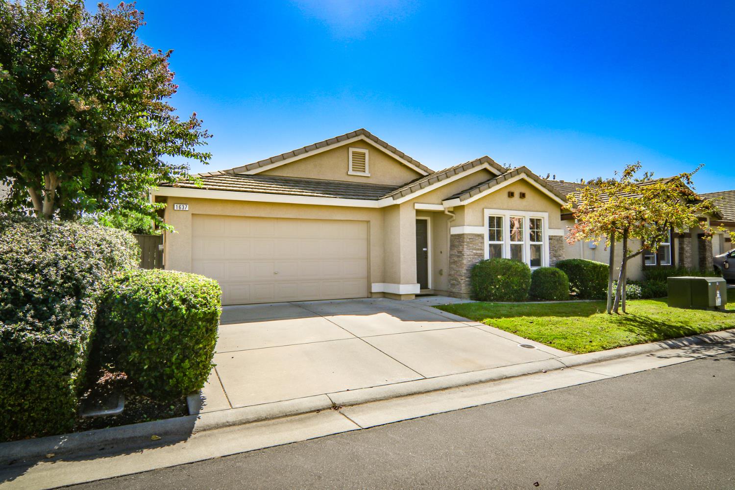 1637 Blue Beaver Way
