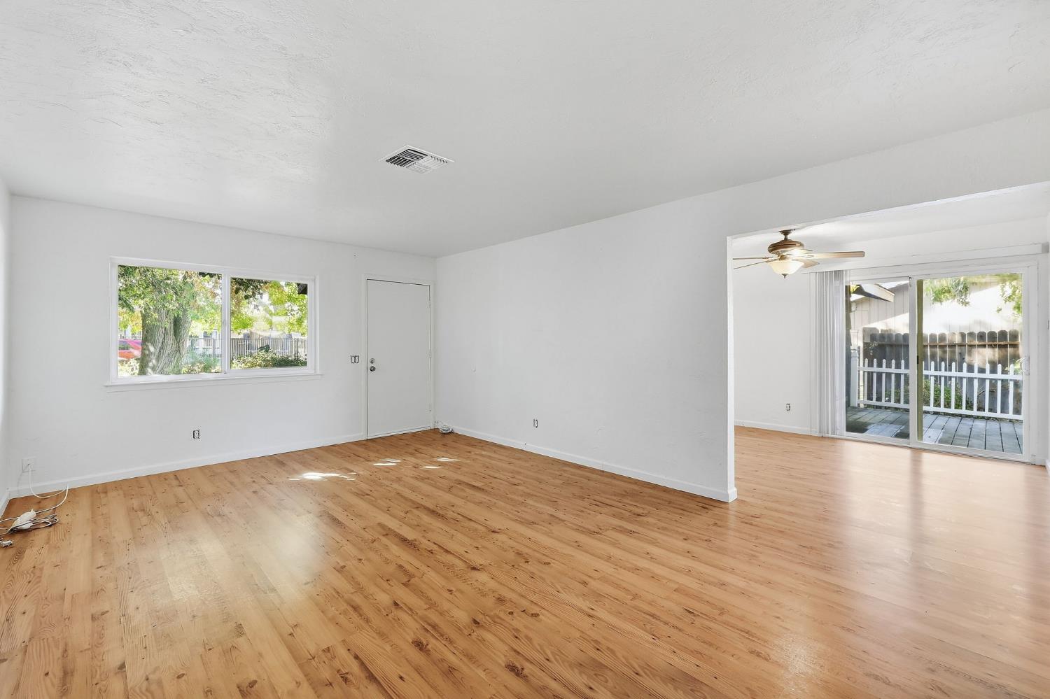 5977 Dewey Boulevard
