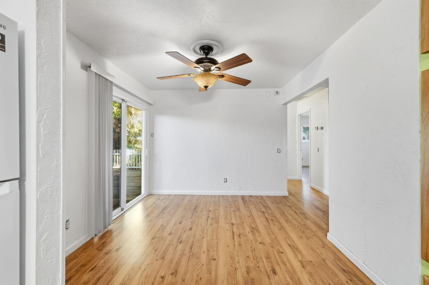 5977 Dewey Boulevard
