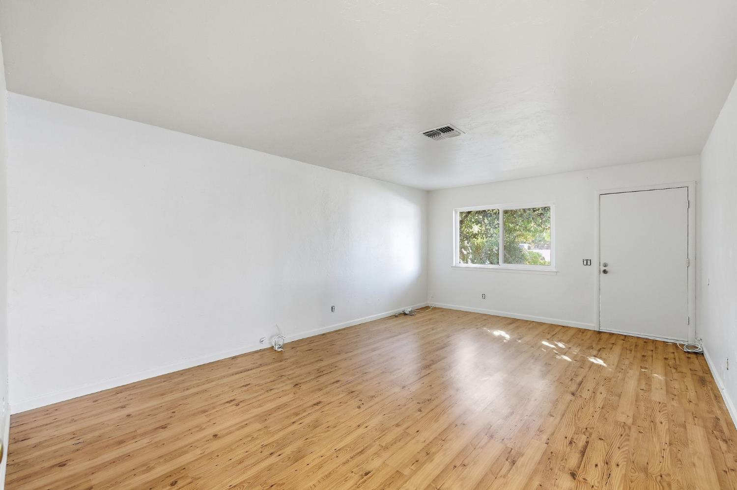 5977 Dewey Boulevard
