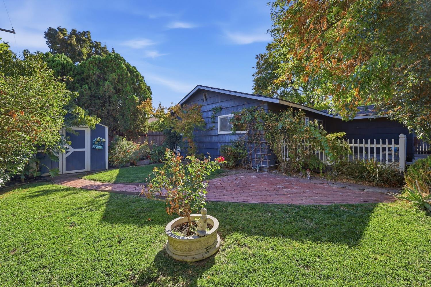 5977 Dewey Boulevard