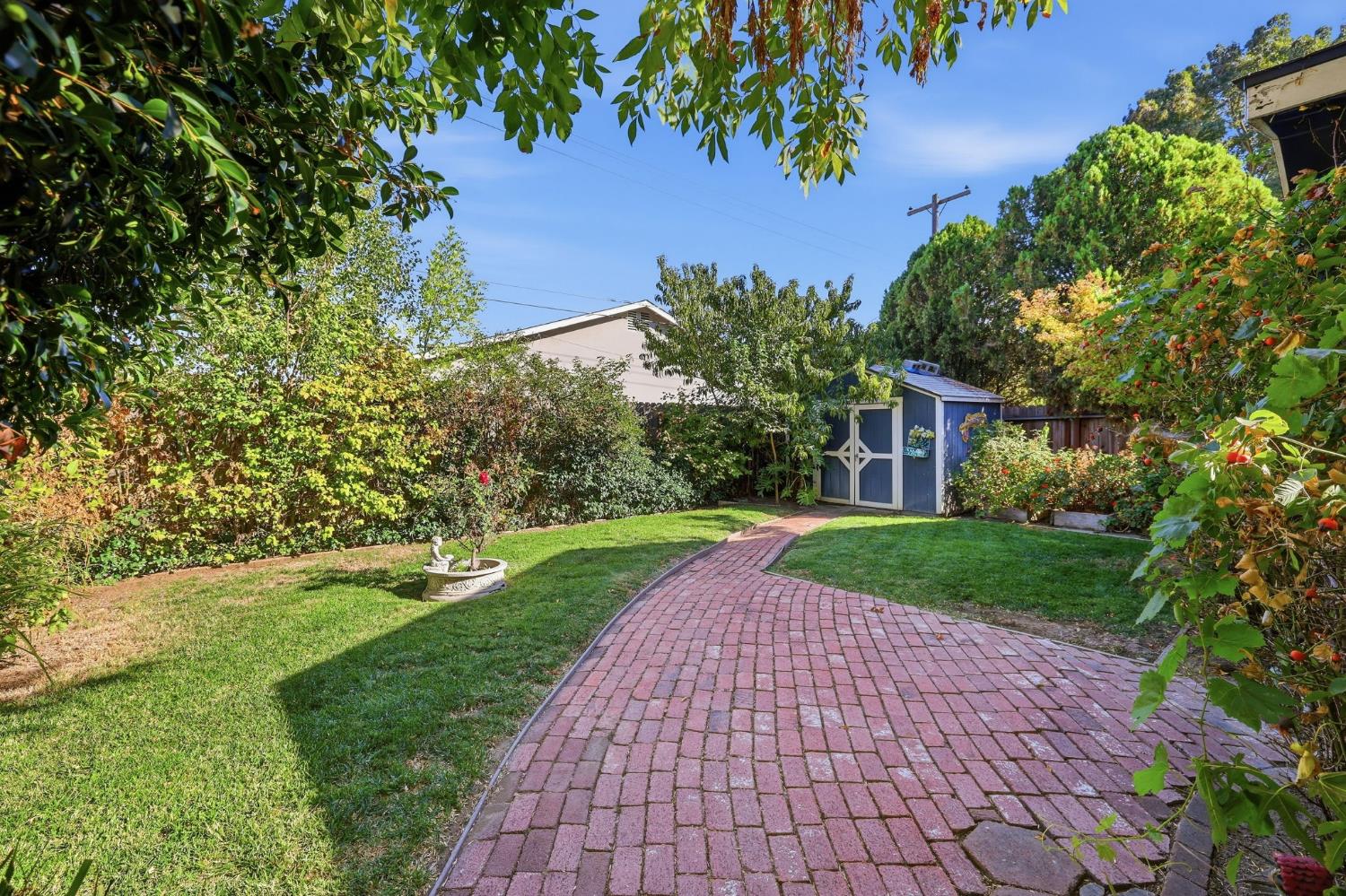 5977 Dewey Boulevard