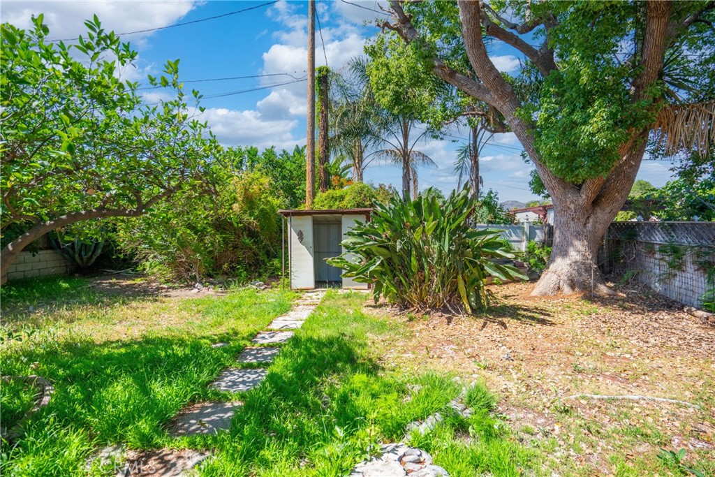 3211 W Jeffries Avenue