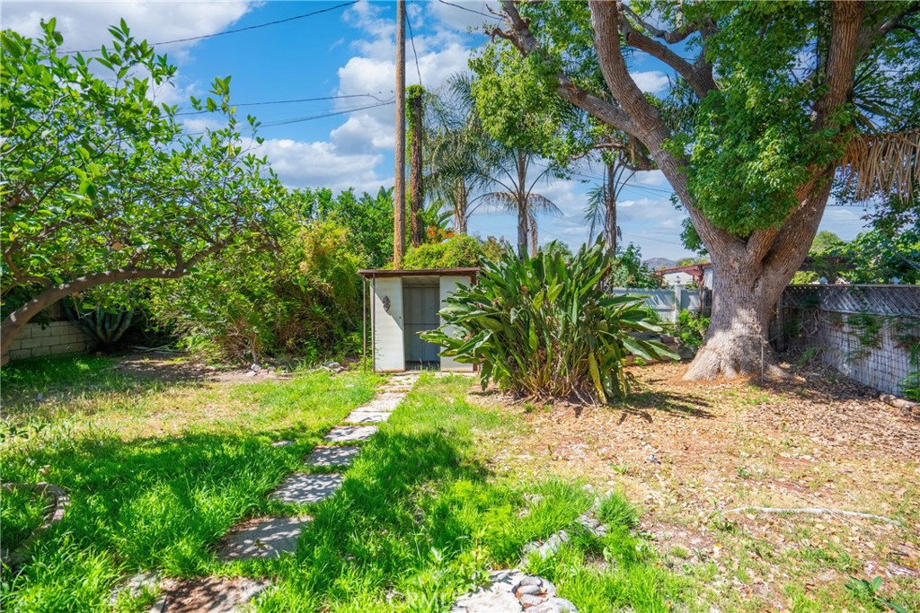 3211 W Jeffries Avenue