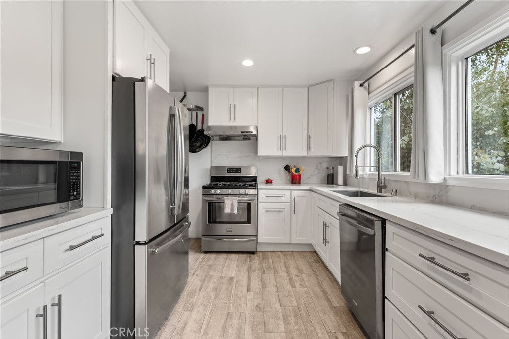3260 De Witt Drive