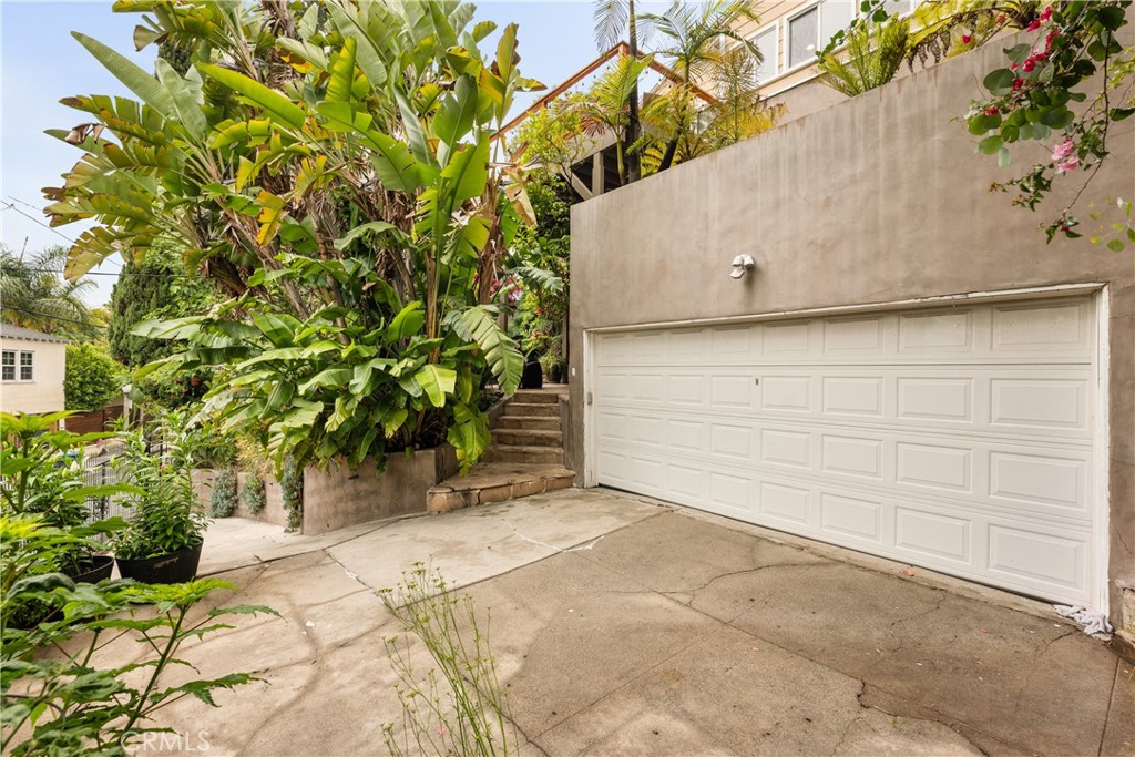 3260 De Witt Drive