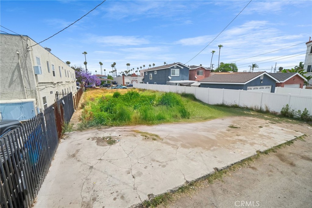 1414 253rd Street