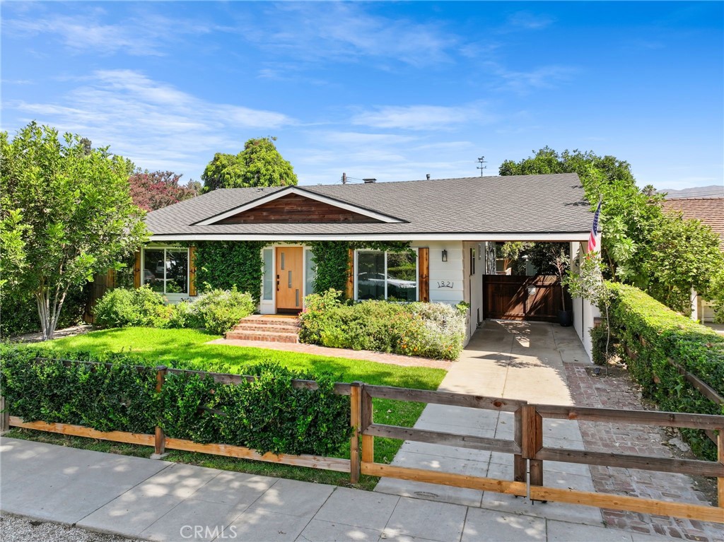 1321 W Morningside Drive