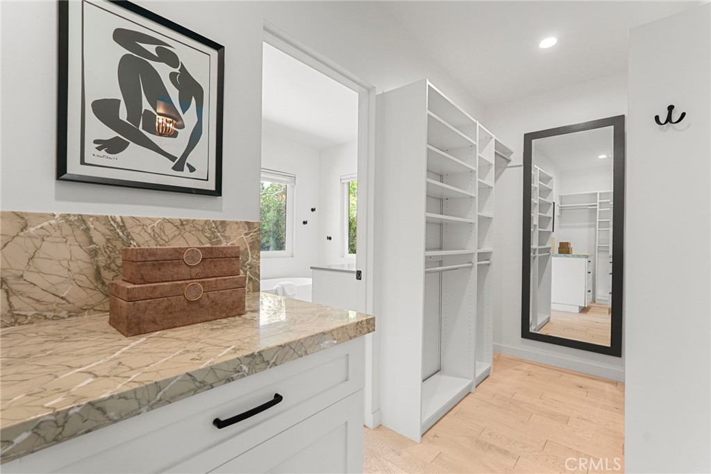 1321 W Morningside Drive