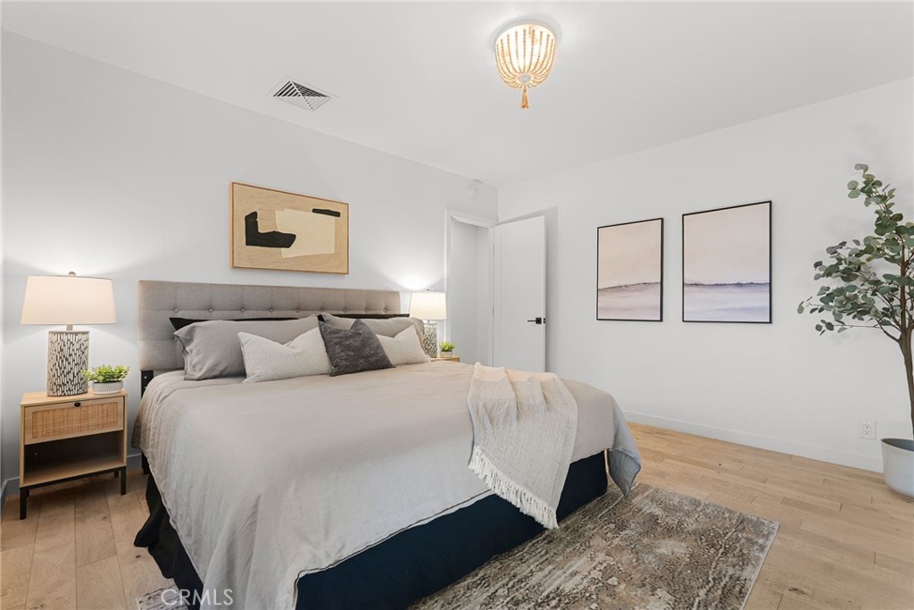1321 W Morningside Drive