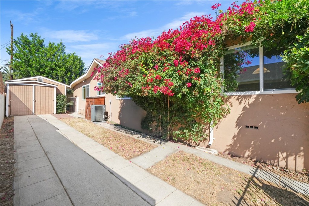 2715 Blanchard Street