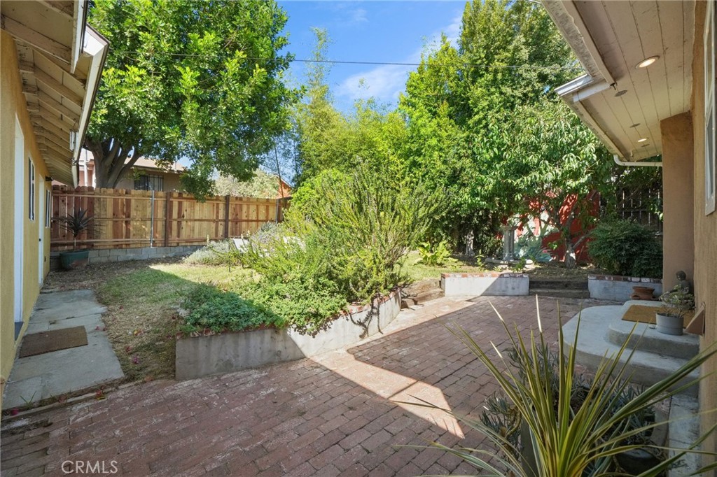 2715 Blanchard Street