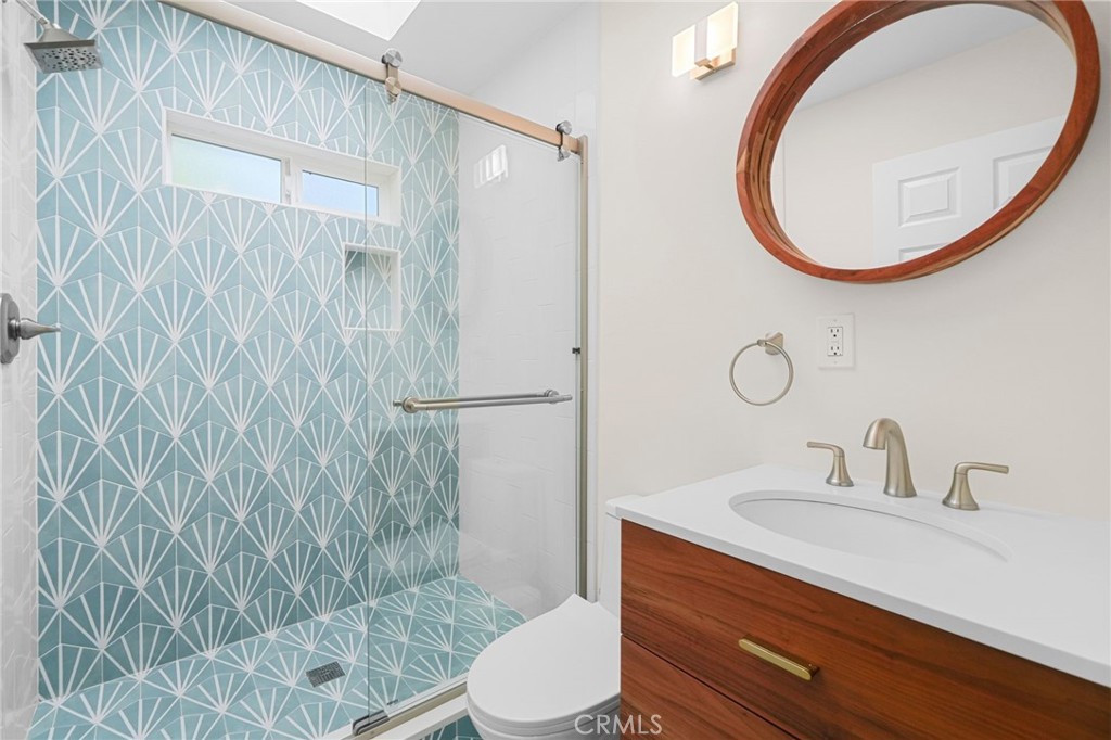 2715 Blanchard Street