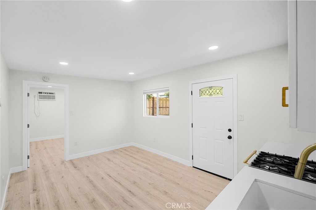 2715 Blanchard Street