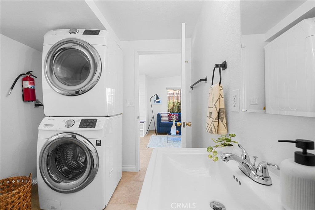 2715 Blanchard Street