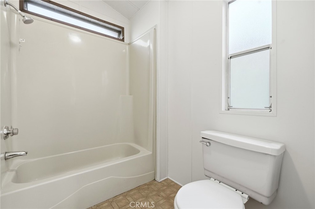 9051 Laurel Canyon Boulevard 7