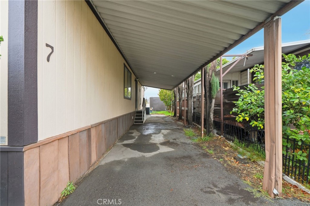 9051 Laurel Canyon Boulevard 7