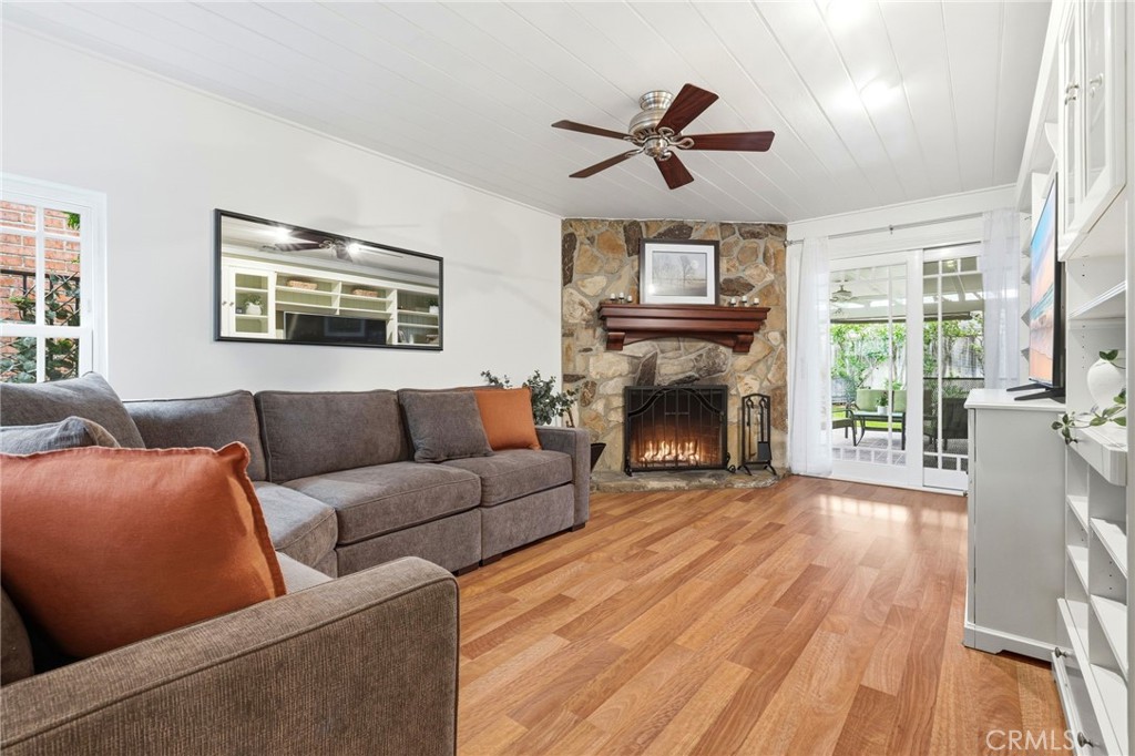 1216 N Valley Street