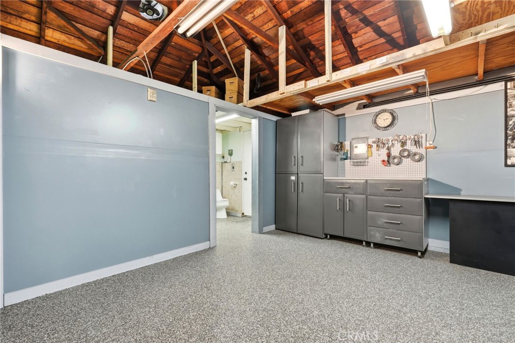 1216 N Valley Street