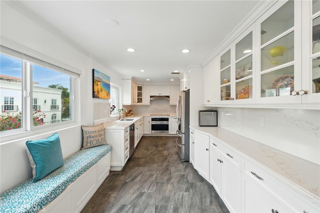 9330 Clifton Way 301