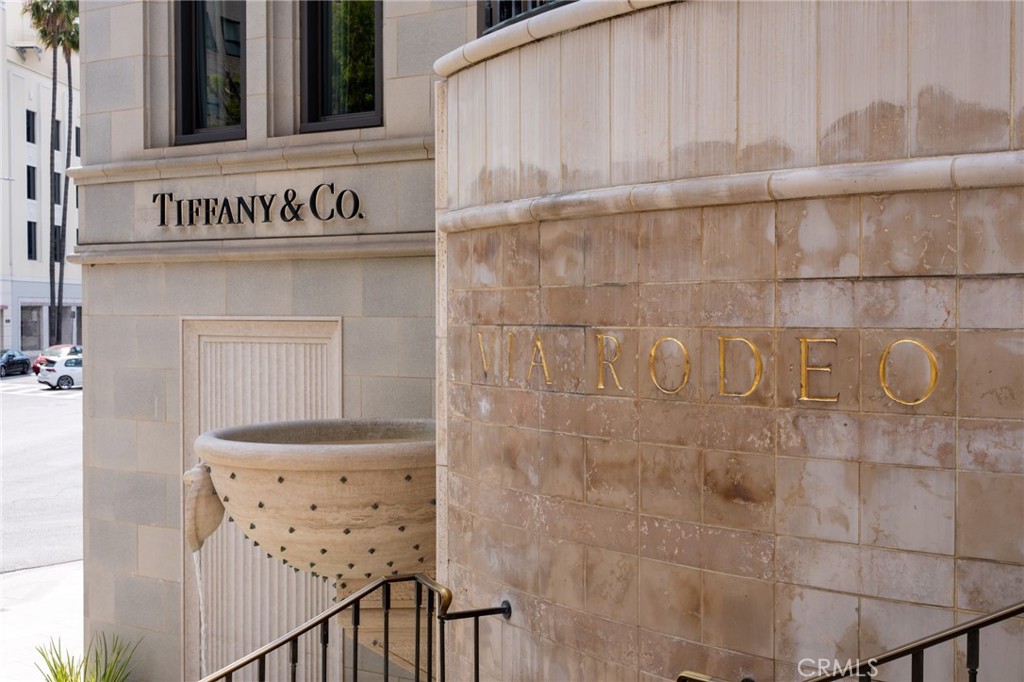 9330 Clifton Way 301