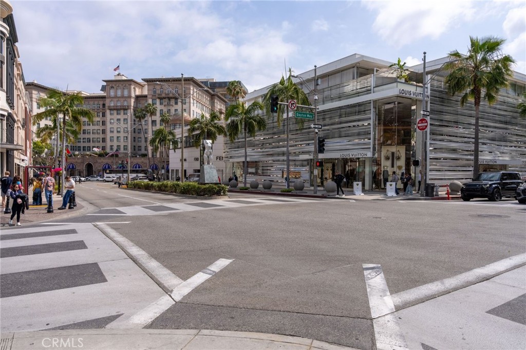 9330 Clifton Way 301