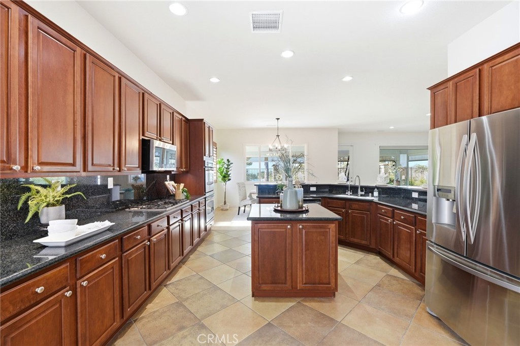 2943 W Meyers Road