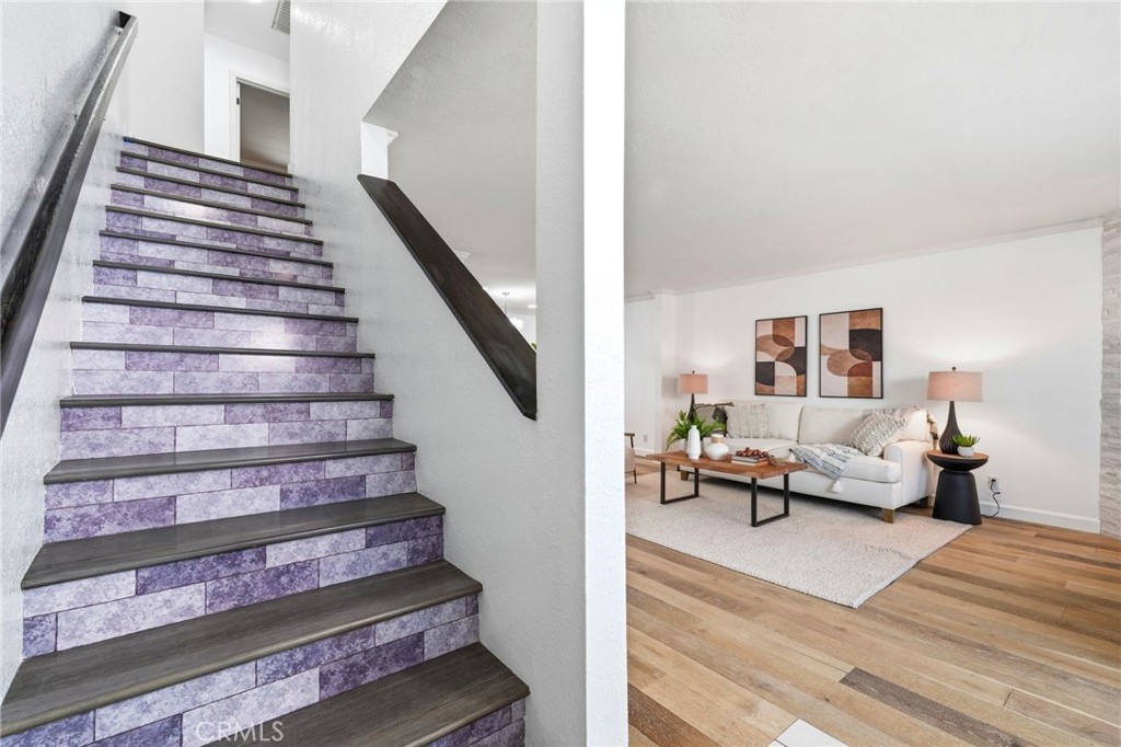 7304 Balboa C