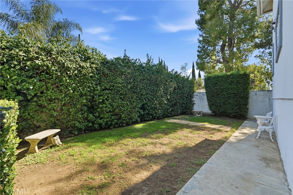 7304 Balboa C