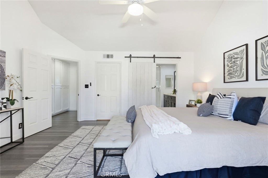 7304 Balboa C