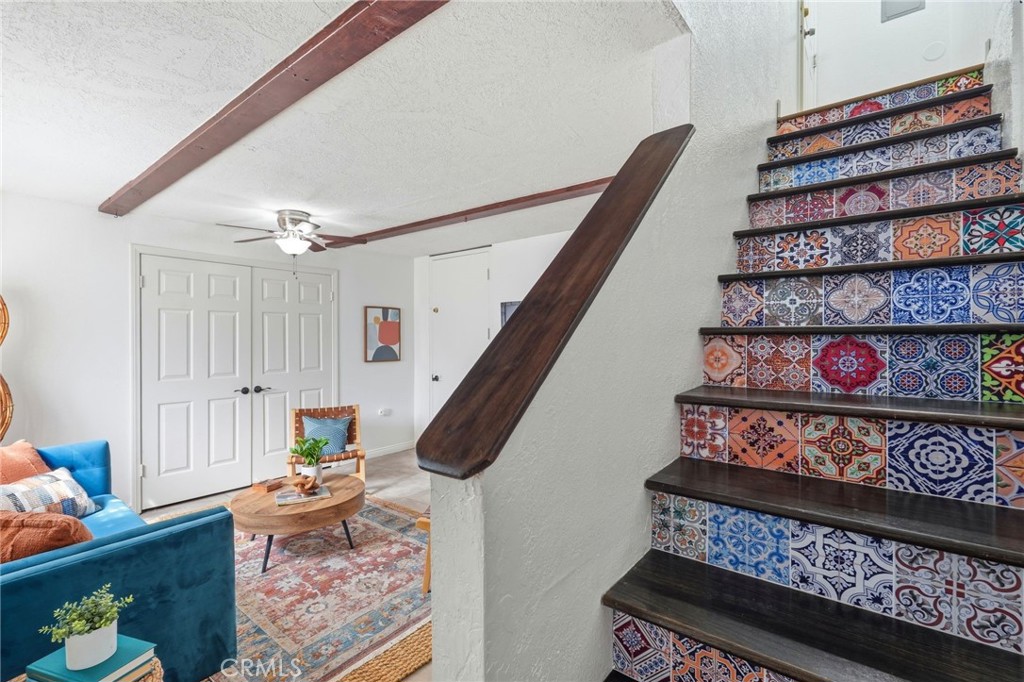 7304 Balboa C
