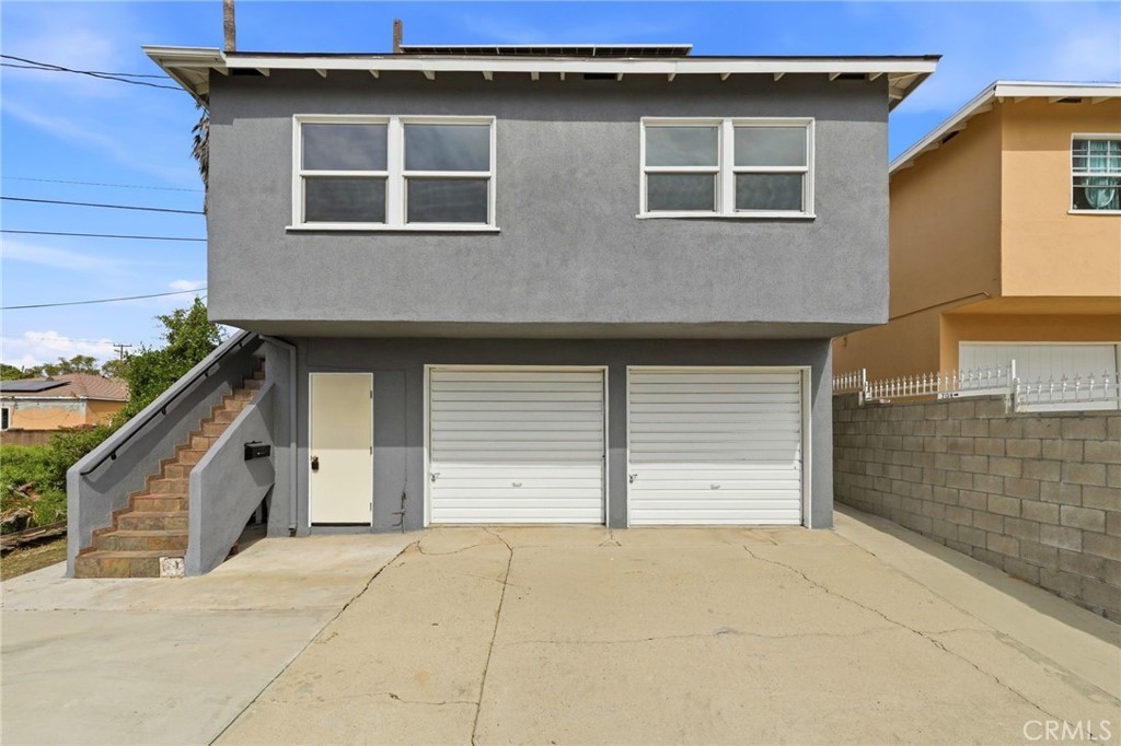 711 Stepney Street