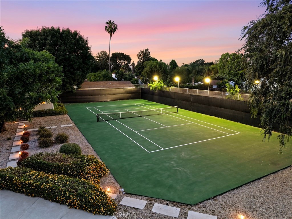 22637 Erwin Street