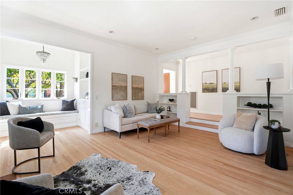 114 N Rose