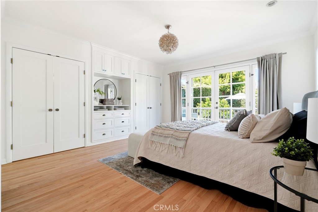 114 N Rose