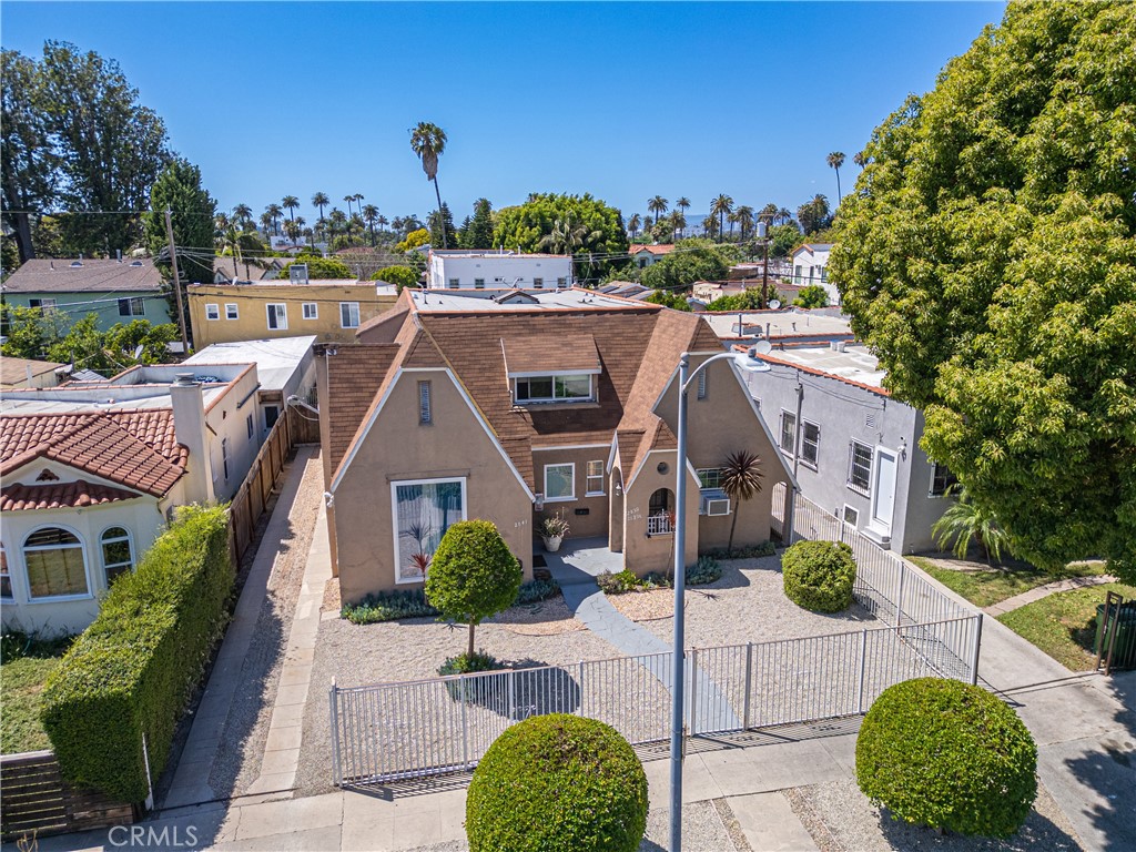 2839 Hillcrest Drive