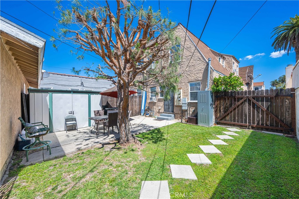 2839 Hillcrest Drive