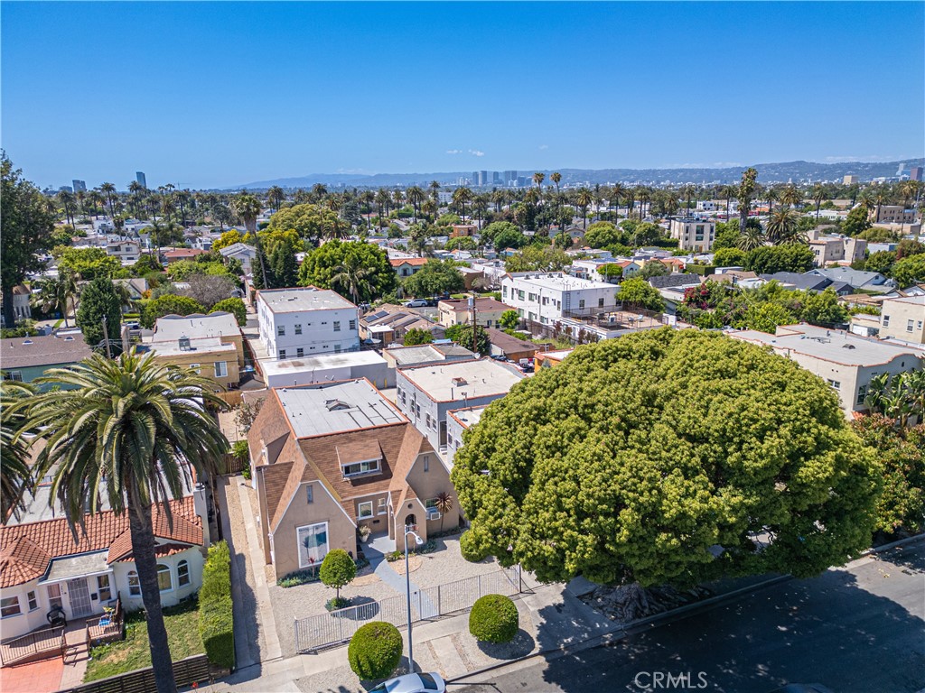 2839 Hillcrest Drive