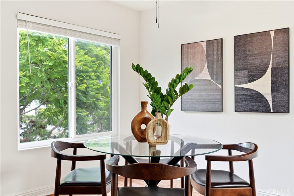 5870 Green Valley