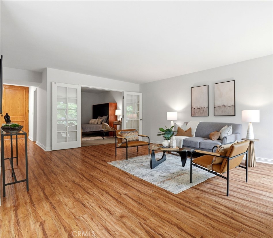 5870 Green Valley