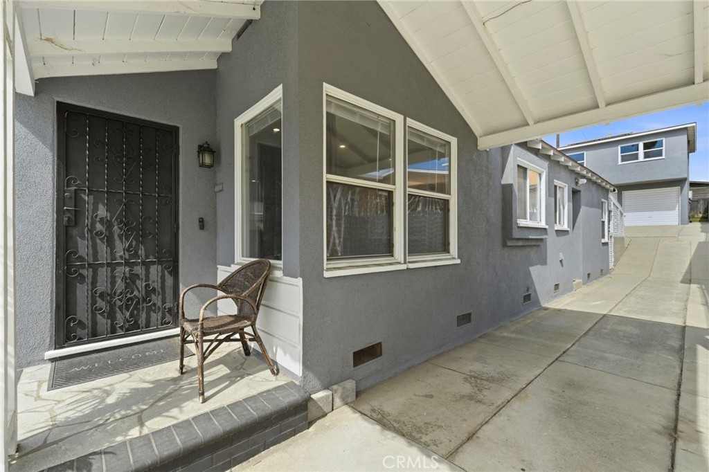 711 Stepney Street