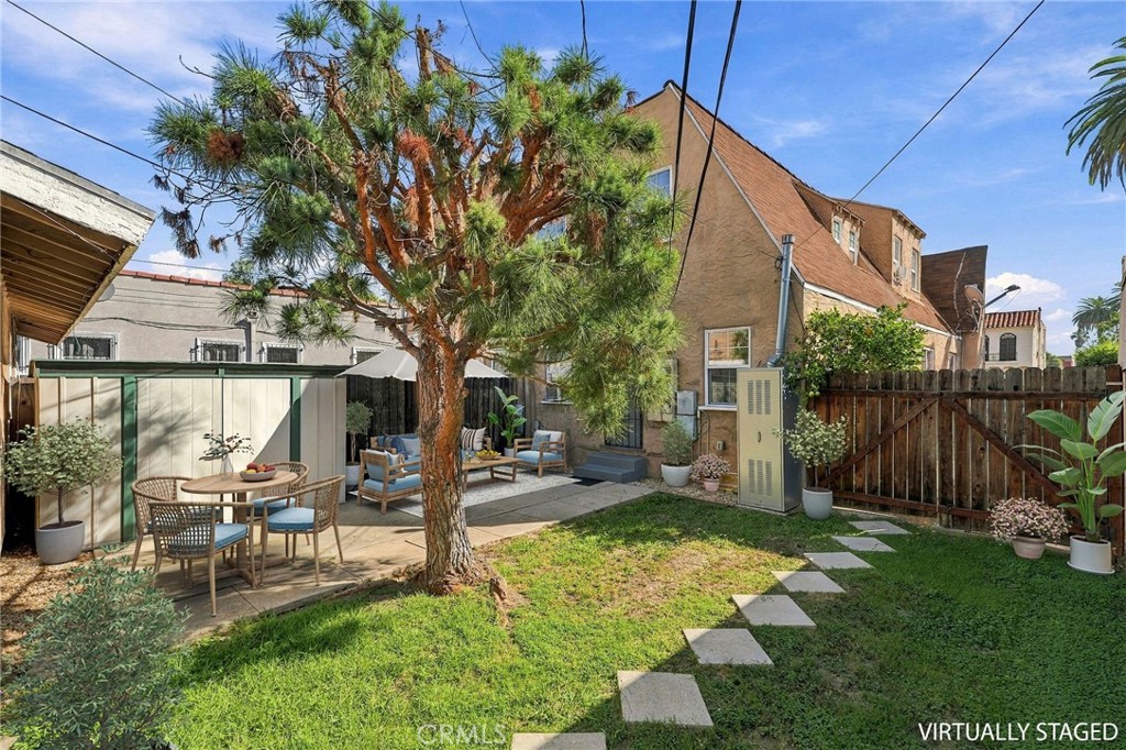 2839 Hillcrest Drive