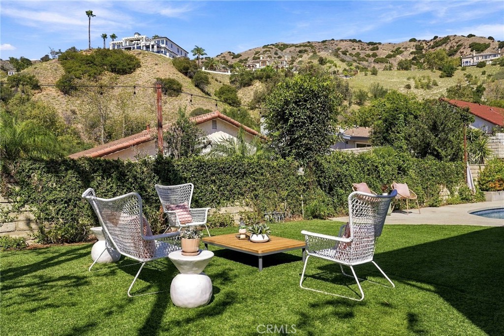 3133 Highland View