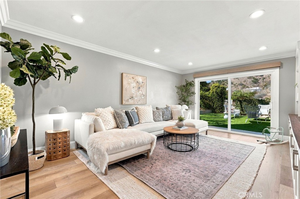 3133 Highland View