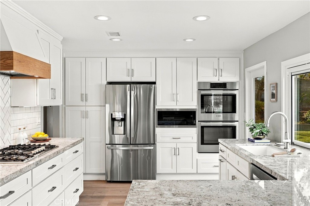 3133 Highland View